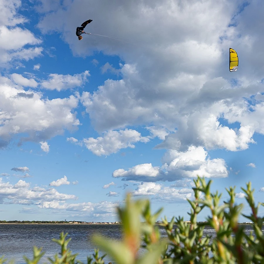 Ozone Edge V12 Freeride / Big Air / Race Kite Discounts Apply ! - Image 9